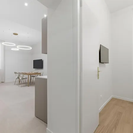 Apartment Place Du Palais *