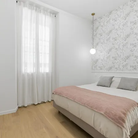 Place Du Palais Apartment